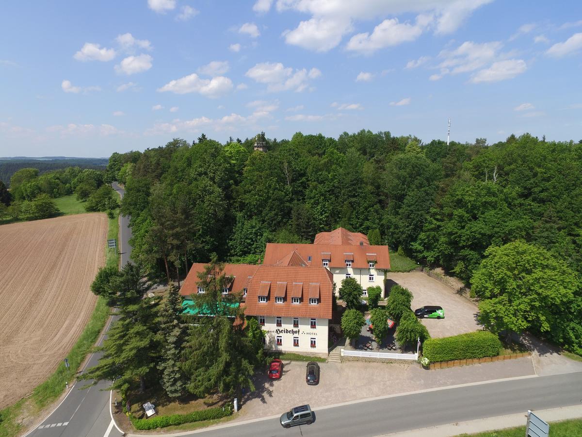 Отель Landhaus Heidehof Диппольдисвальде Экстерьер фото